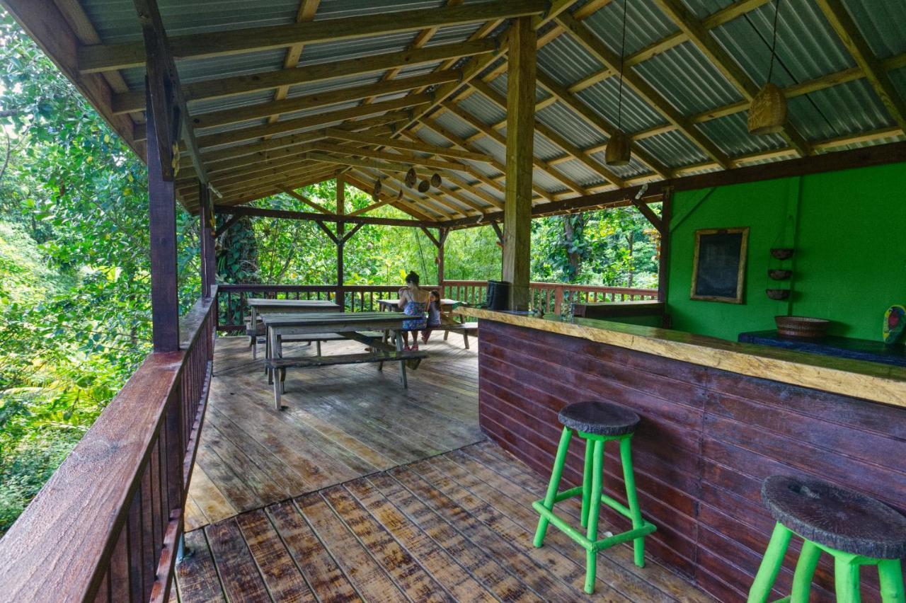 Villa Roots Jungle Retreat Marigot Exterior foto
